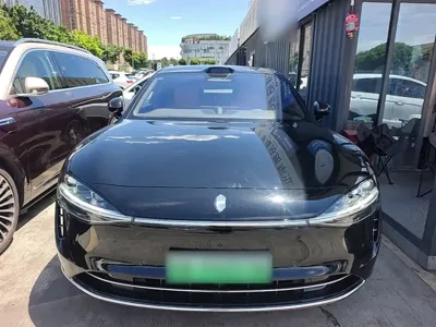 享界 享界S9T 2025, 7500 км, за 284800 CNY