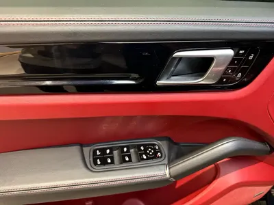 Porsche Cayenne 2020, 60000 км, за 468000 CNY - фото 10