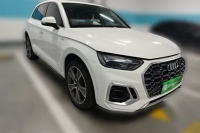 Audi Q5L 2022, 38200 км, за 227643.7 CNY