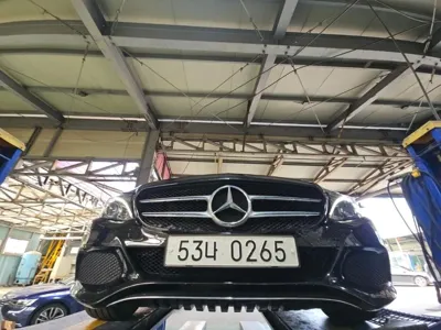 Mercedes-Benz C-Class · 2016 год