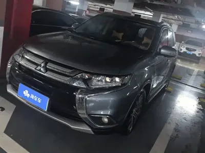 Mitsubishi Outlander 2018, 114300 км, за 48800 CNY - фото 1