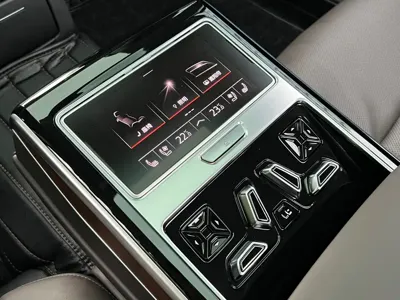 Audi A8 2019, 68000 км, за 348000 CNY - фото 17