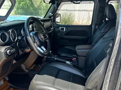 Jeep Wrangler 2019, 110000 км, за 192000 CNY