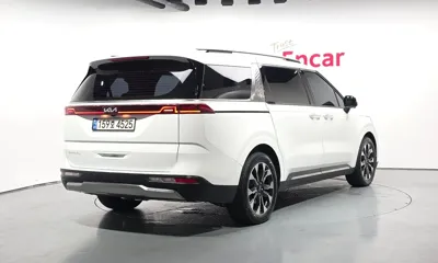 Kia Canival 2023, 151973 км, за 19900000 KRW - фото 2