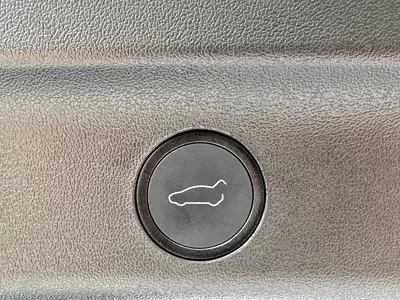Tesla Model Y 2023, 70000 км, за 166000 CNY - фото 12