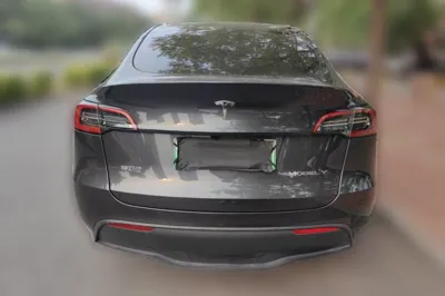 Tesla Model Y 2024, 29100 км, за 197057.4 CNY