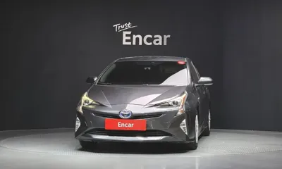Toyota Prius 2017, 161292 км, за 11400000 KRW