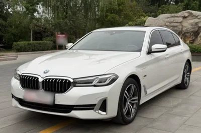 BMW 5 Series New Energy 2022, 36400 км, за 230344.11 CNY - фото 1