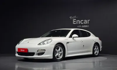 Porsche Panamera · 2011 год