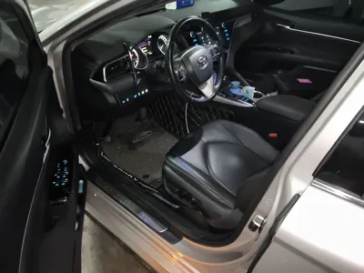 Toyota Camry 2019, 58099 км, за 105971.64 CNY - фото 17