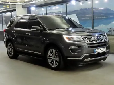 Ford Explorer · 2018 год