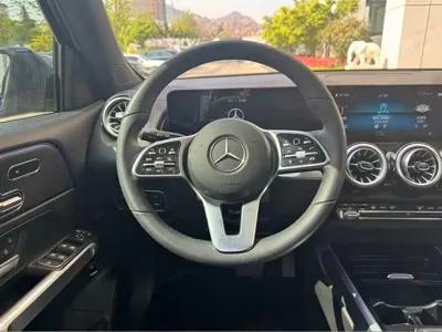 Mercedes-Benz GLB 2021, 52000 км, за 109800 CNY