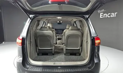 Kia Canival 2017, 155140 км, за 8850000 KRW - фото 19