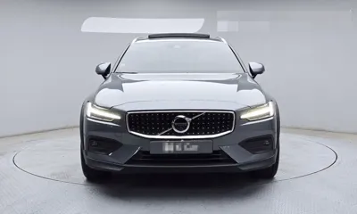 Volvo V60 2021, 81679 км, за 27900000 KRW
