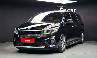 Kia Canival · 2019 год