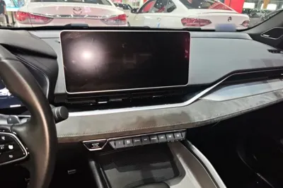 Geely Auto Preface 2023, 70000 км, за 83628.62 CNY - фото 15