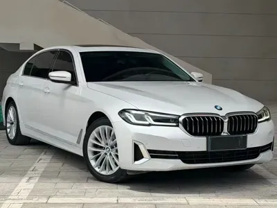 BMW 5 Series 2022, 88000 км, за 179800 CNY