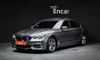 BMW 7-Series · 2017 год