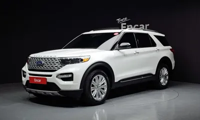 Ford Explorer · 2022 год