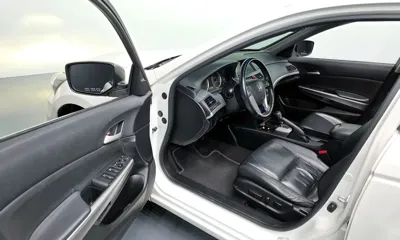 Honda Accord 2011, 127149 км, за 4500000 KRW - фото 11