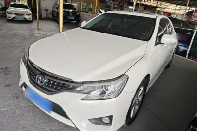 Toyota Reiz · 2013 год