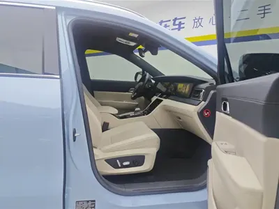 Li Auto Li ONE 2020, 70200 км, за 111800 CNY - фото 8