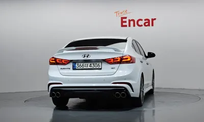 Hyundai Avante 2018, 103866 км, за 9500000 KRW