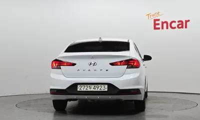 Hyundai Avante 2019, 153117 км, за 7700000 KRW
