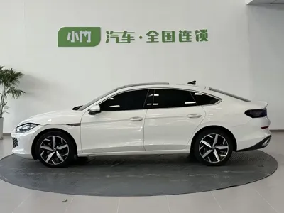Volkswagen Lamando 2022, 48000 км, за 102000 CNY