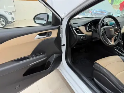 Chevrolet Monza 2023, 11000 км, за 59800 CNY - фото 8