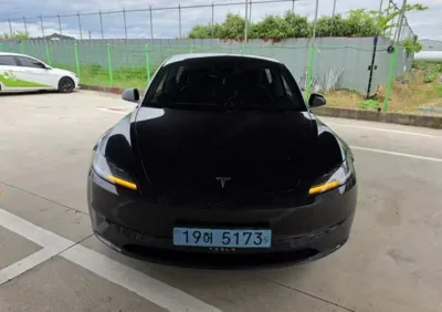 Tesla Model 3 · 2024 год