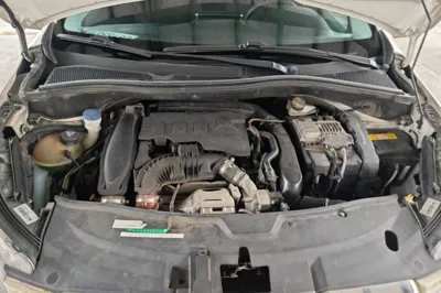 Peugeot 2008 2015, 137000 км, за 31435.32 CNY - фото 24