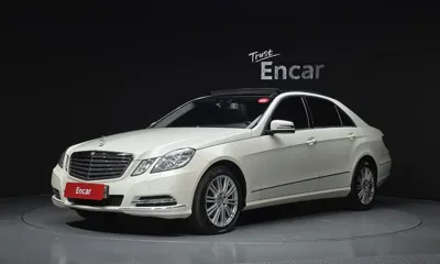 Mercedes-Benz E-Class · 2012 год