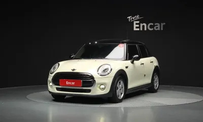 MINI Cooper · 2015 год