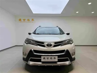 Toyota RAV4 · 2016 год