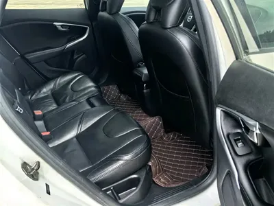 Volvo V40 2016, 140000 км, за 26800 CNY - фото 8