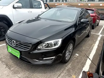 Volvo S60 · 2016 год
