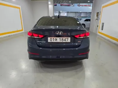 Hyundai Avante 2017, 74836 км, за 8700000 KRW
