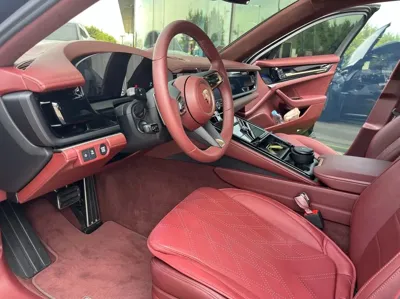 Porsche Panamera 2025, 16888 км, за 184770000 KRW - фото 9