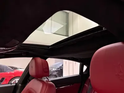 Maserati Quattroporte 2019, 80000 км, за 298000 CNY - фото 10