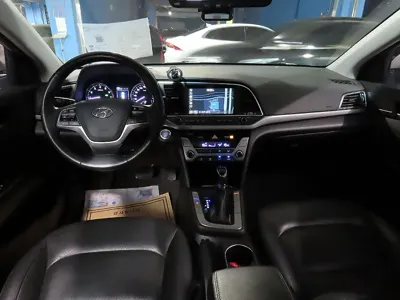 Hyundai Avante 2018, 197345 км, за 8500000 KRW - фото 5