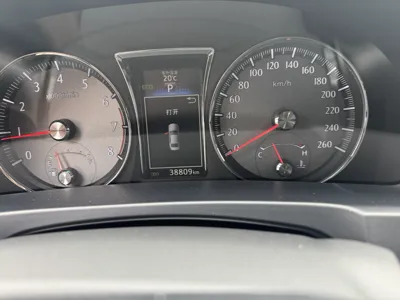 Toyota Crown 2015, 38800 км, за 162753.81 CNY - фото 9