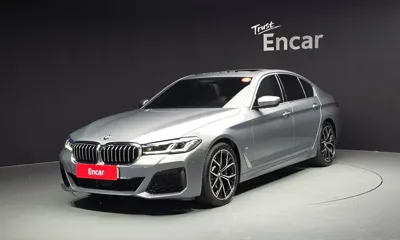 BMW 5-Series · 2023 год