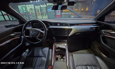 Audi e-tron 2021, 77980 км, за 42800000 KRW - фото 16