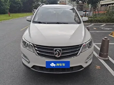 Baojun 560 2016, 98500 км, за 17300 CNY