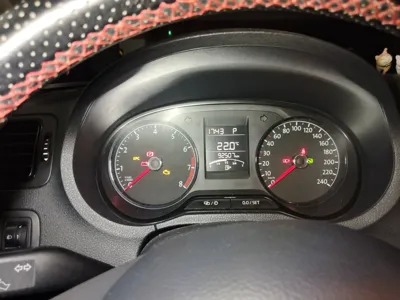 Volkswagen Polo 2018, 92500 км, за 38611.04 CNY - фото 12