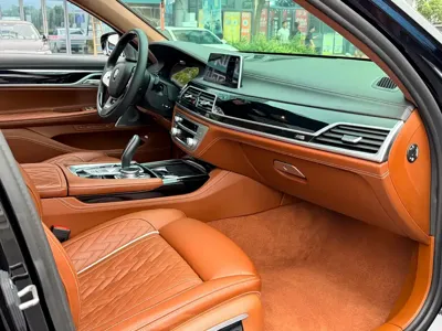 BMW 7 Series 2021, 92000 км, за 388000 CNY - фото 13