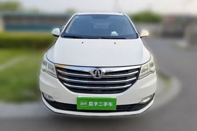 BAIC Weiwang M50F 2017, 66600 км, за 22466.58 CNY