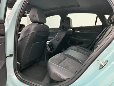 Volkswagen Passat 2024, 4500 км, за 152000 CNY - фото 8