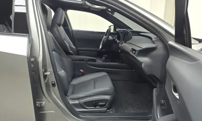 Lexus UX 2026, 4070 км, за 44500000 KRW - фото 26